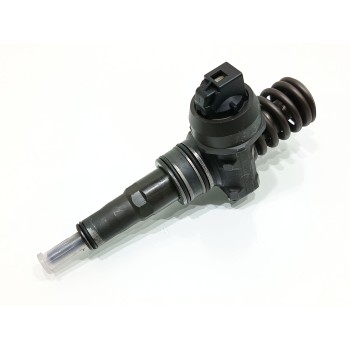 Recambio de inyector para volkswagen polo (9n3) advance referencia OEM IAM 038130073BN  