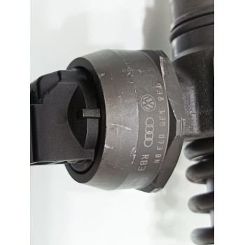 Recambio de inyector para volkswagen polo (9n3) advance referencia OEM IAM 038130073BN  