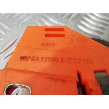 Recambio de elevalunas delantero derecho para ford fiesta berlina (dx) ghia referencia OEM IAM 96FGA23200B 0130821683 