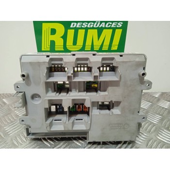 Recambio de caja reles / fusibles para bmw serie 3 berlina (e90) 320d referencia OEM IAM 690662103 690662101 10688710