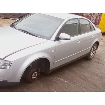 audi a4 berlina (8e) del año 2001
