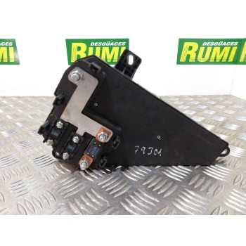 Recambio de caja reles / fusibles para bmw serie 5 berlina (e60) 520i referencia OEM IAM 6906588 518811047 