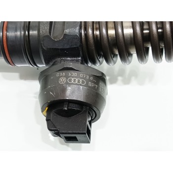 Recambio de inyector para audi a4 avant (8e) 1.9 tdi (96kw) referencia OEM IAM 038130073Q  