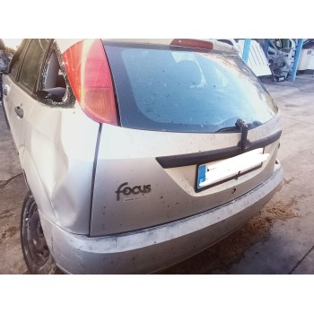 ford focus berlina (cak) del año 2001
