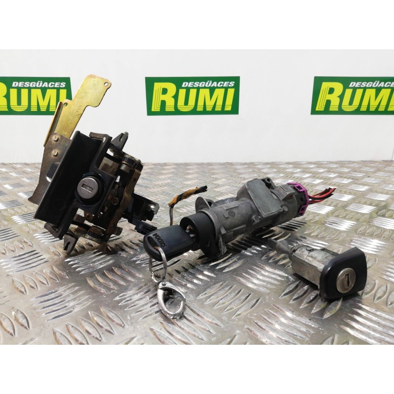 Recambio de juego bombines para skoda octavia berlina (1u2) 1.9 tdi laurin klement (81kw) referencia OEM IAM 4B0905851C 1U682756