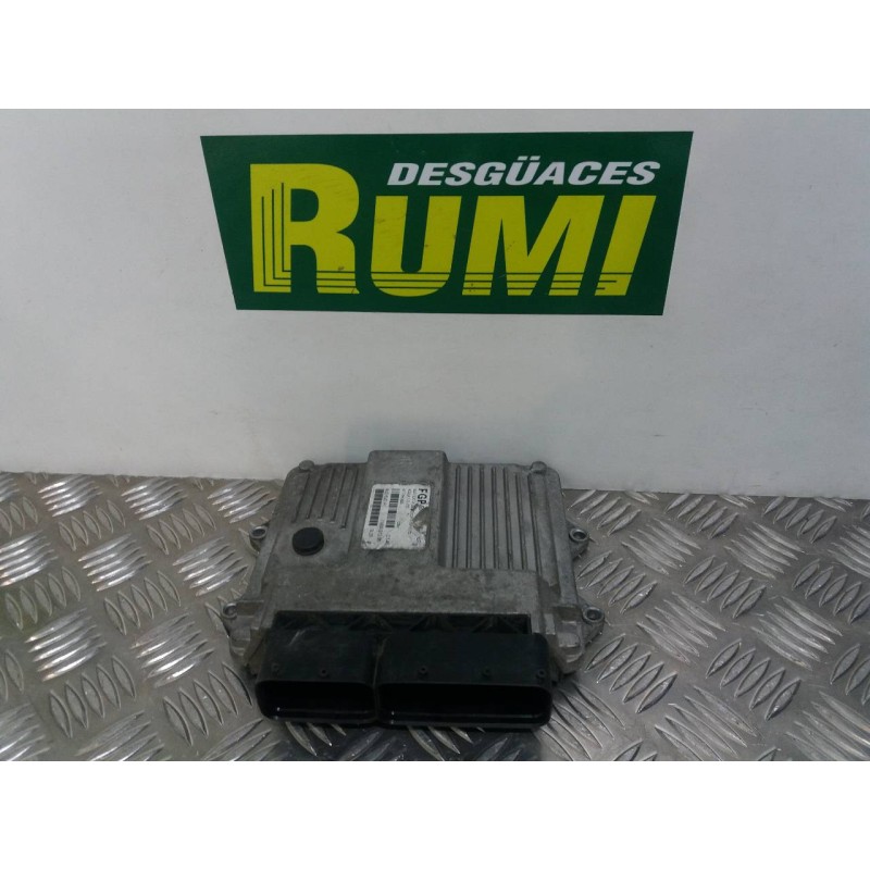 Recambio de centralita motor uce para opel agila essentia referencia OEM IAM 7160001305 55187471 