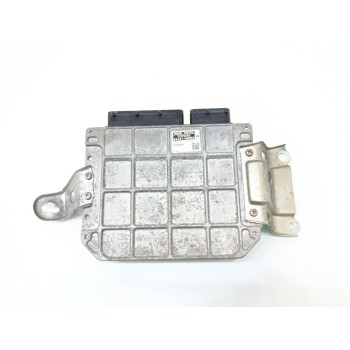 Recambio de centralita motor uce para toyota yaris active referencia OEM IAM 896610DB00  