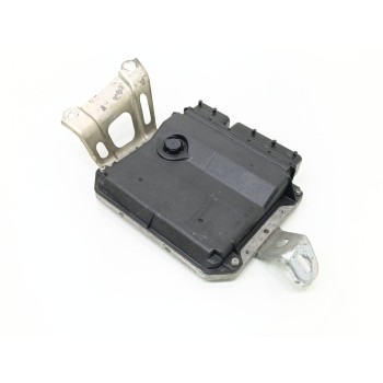 Recambio de centralita motor uce para toyota yaris active referencia OEM IAM 896610DB00  