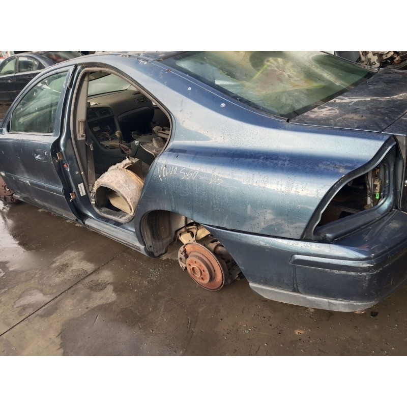 volvo s60 berlina del año 2004