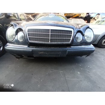 mercedes-benz clase e (w210) berlina del año 1996