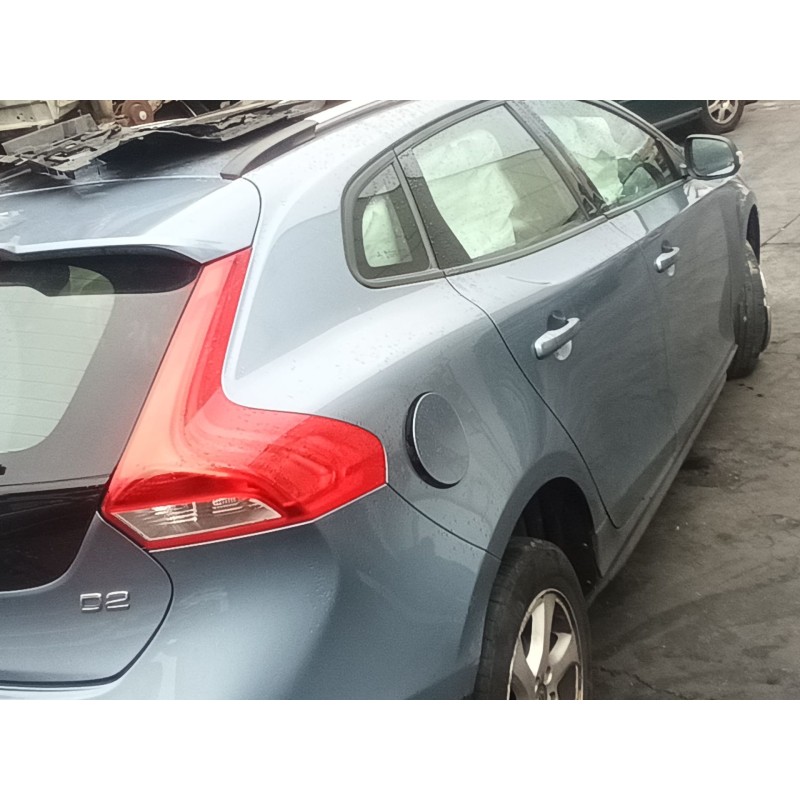 VOLVO V40 CROSS COUNTRY