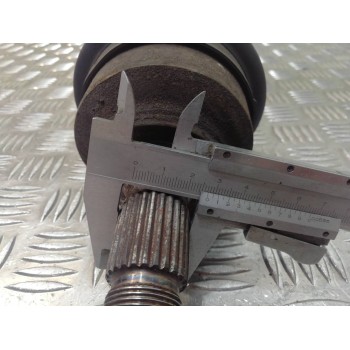 Recambio de transmision delantera derecha para citroën c4 berlina collection referencia OEM IAM 9637117880 8MN05 