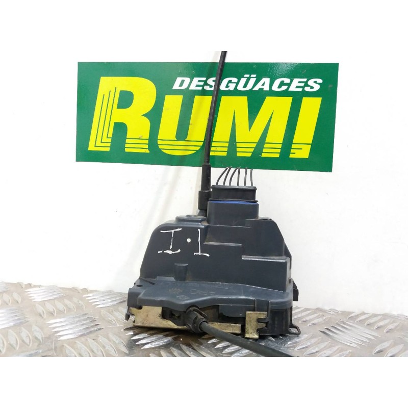 Recambio de cerradura puerta trasera izquierda para renault megane ii berlina 5p confort authentique referencia OEM IAM   