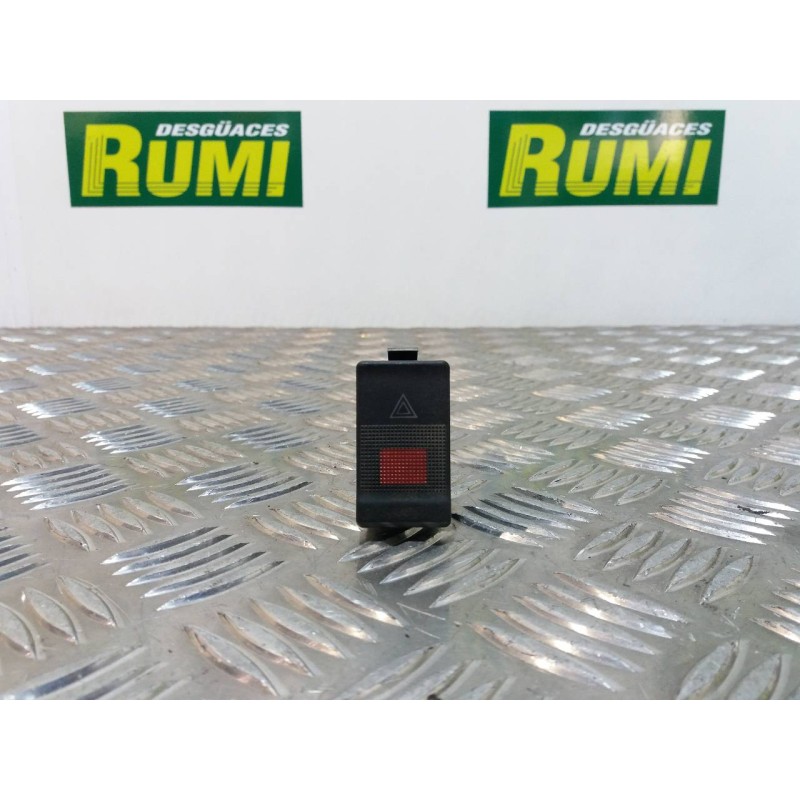 Recambio de warning para audi 80 avant básico berlina referencia OEM IAM 4A0941509A  