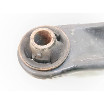 Recambio de brazo suspension inferior delantero izquierdo para toyota yaris active referencia OEM IAM   