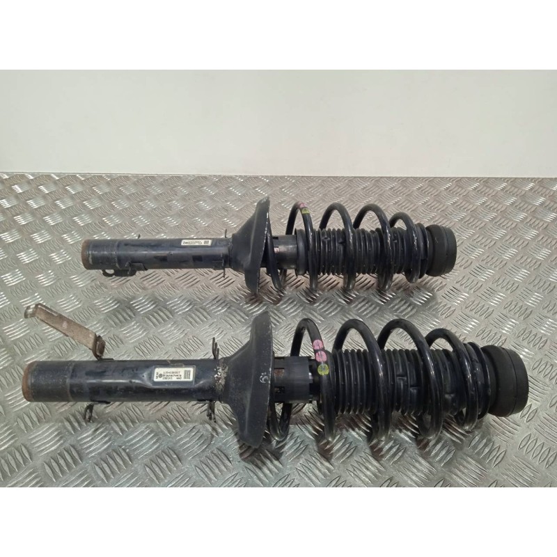 Recambio de juego amortiguadores delantero para skoda octavia berlina (1u2) 1.9 tdi glx referencia OEM IAM 1J0413031T  
