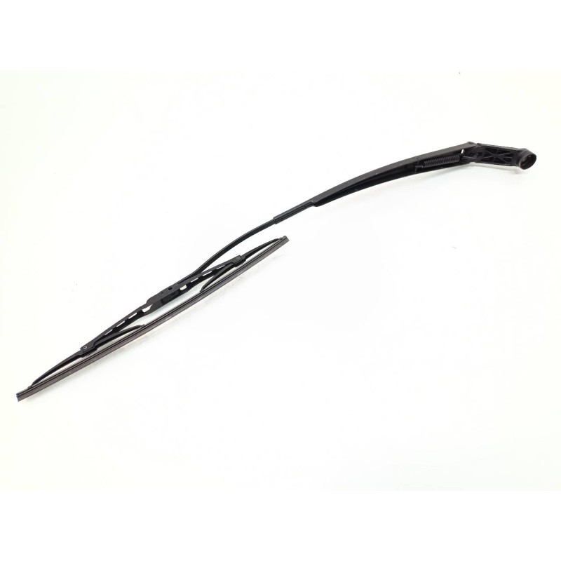 Recambio de brazo limpia delantero derecho para toyota yaris active referencia OEM IAM 3151820  