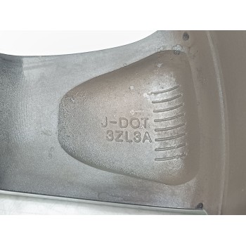 Recambio de llanta para nissan pulsar (c13) acenta referencia OEM IAM 3ZL3A  