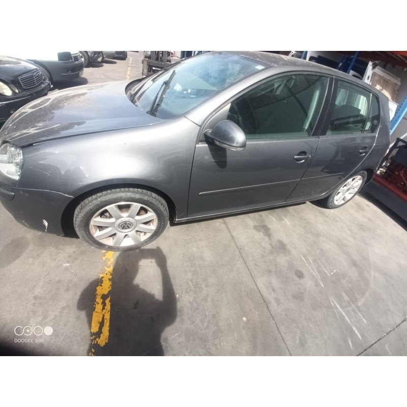 VOLKSWAGEN GOLF V BERLINA (1K1)