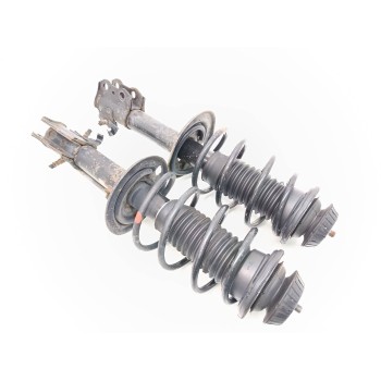 Recambio de juego amortiguadores delantero para toyota yaris active referencia OEM IAM   