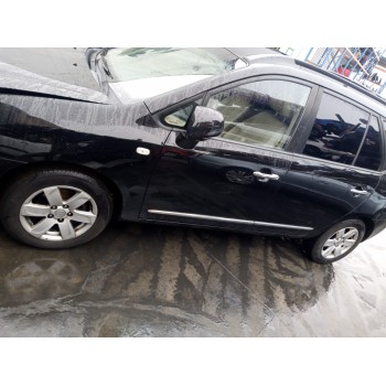 kia carens (un) del año 2006