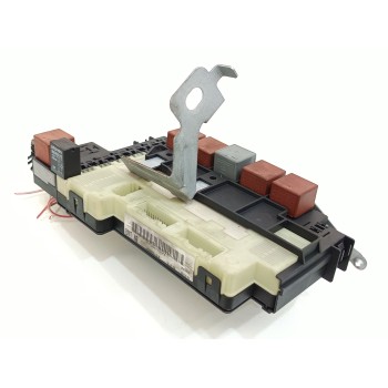 Recambio de caja reles / fusibles para renault clio ii fase i (b/cbo) 1.2 alize referencia OEM IAM P7700429664F  