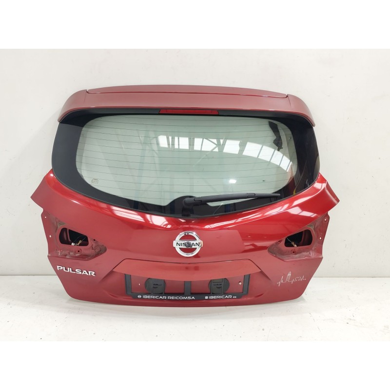 Recambio de porton trasero para nissan pulsar (c13) acenta referencia OEM IAM   