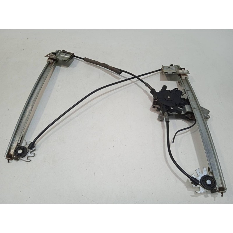 Recambio de elevalunas delantero derecho para seat cordoba berlina (6k2) signo referencia OEM IAM D239904  