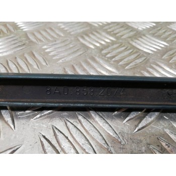 Recambio de molduras delanteras para audi 80 avant básico berlina referencia OEM IAM 8A0853207A  