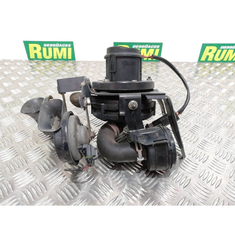 Recambio de bomba aire secundaria para opel astra f berlina básico referencia OEM IAM 90470029  