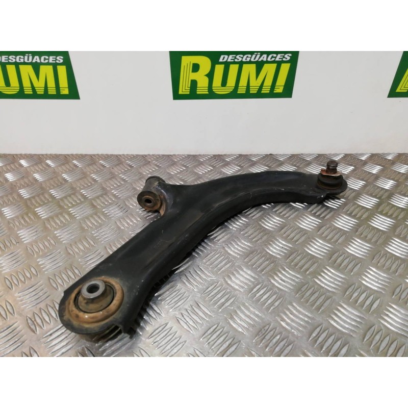 Recambio de brazo suspension inferior delantero derecho para renault clio iii business referencia OEM IAM 8200615058  