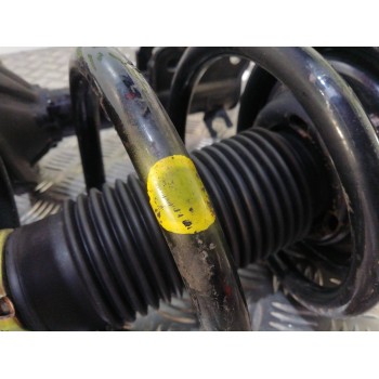 Recambio de juego amortiguadores delantero para kia carnival ii 2.9 cdri ex referencia OEM IAM   