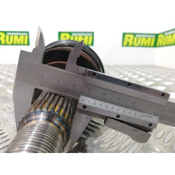 Recambio de transmision delantera derecha para kia cerato 2.0 ex crdi berlina (4-ptas.) referencia OEM IAM   