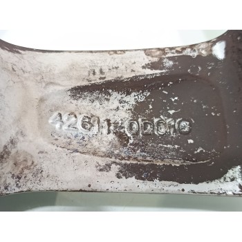 Recambio de llanta para toyota yaris active referencia OEM IAM 426110D610  