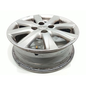Recambio de llanta para toyota yaris active referencia OEM IAM 426110D610  
