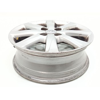 Recambio de llanta para toyota yaris active referencia OEM IAM 426110D610  