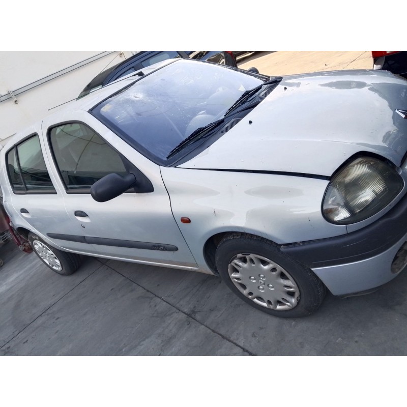 renault clio ii fase i (b/cbo) del año 2000