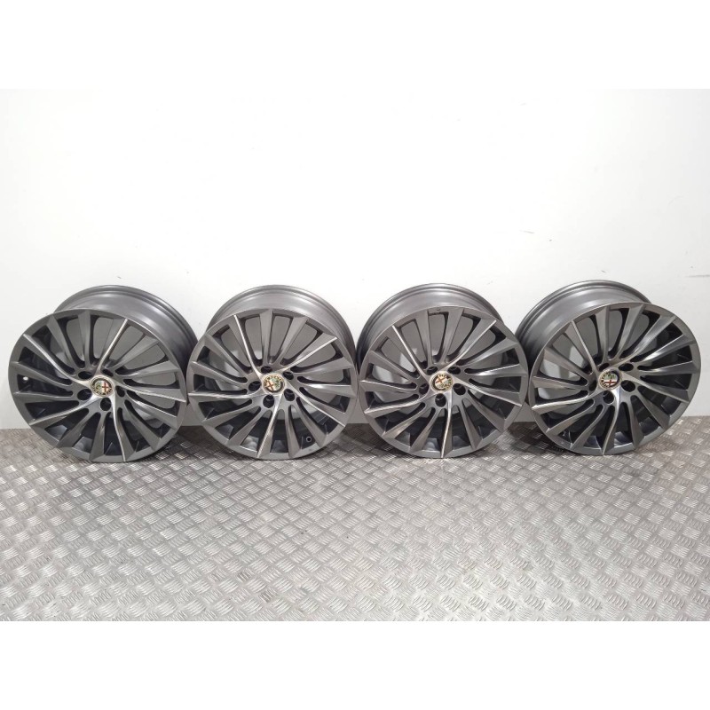 Recambio de juego llantas para alfa romeo giulietta (191) quadrifoglio verde referencia OEM IAM 156093273  