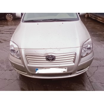 toyota avensis wagon (t25) del año 2004