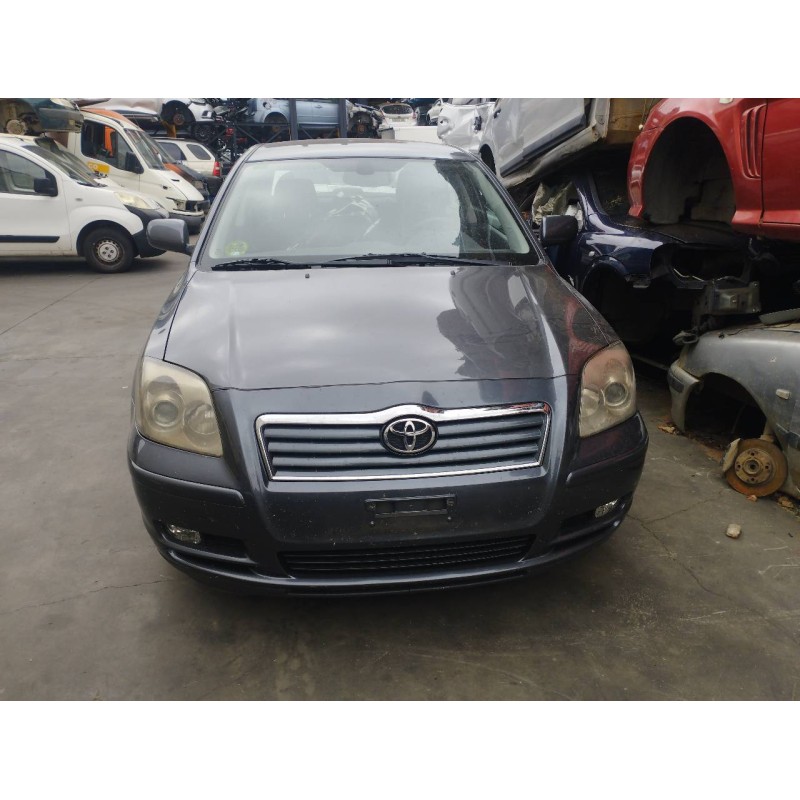 TOYOTA AVENSIS BERLINA (T25)