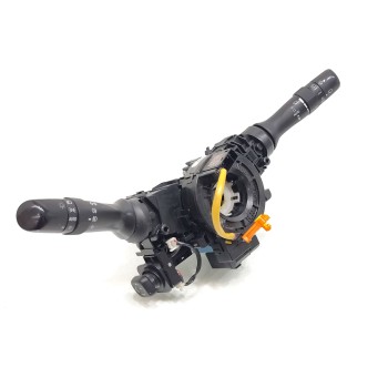 Recambio de mando multifuncion para toyota avensis (t27) premium referencia OEM IAM 0518017F423  