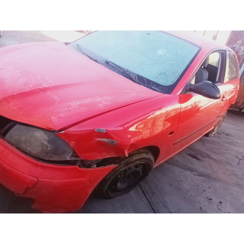 seat ibiza (6l1) del año 2002