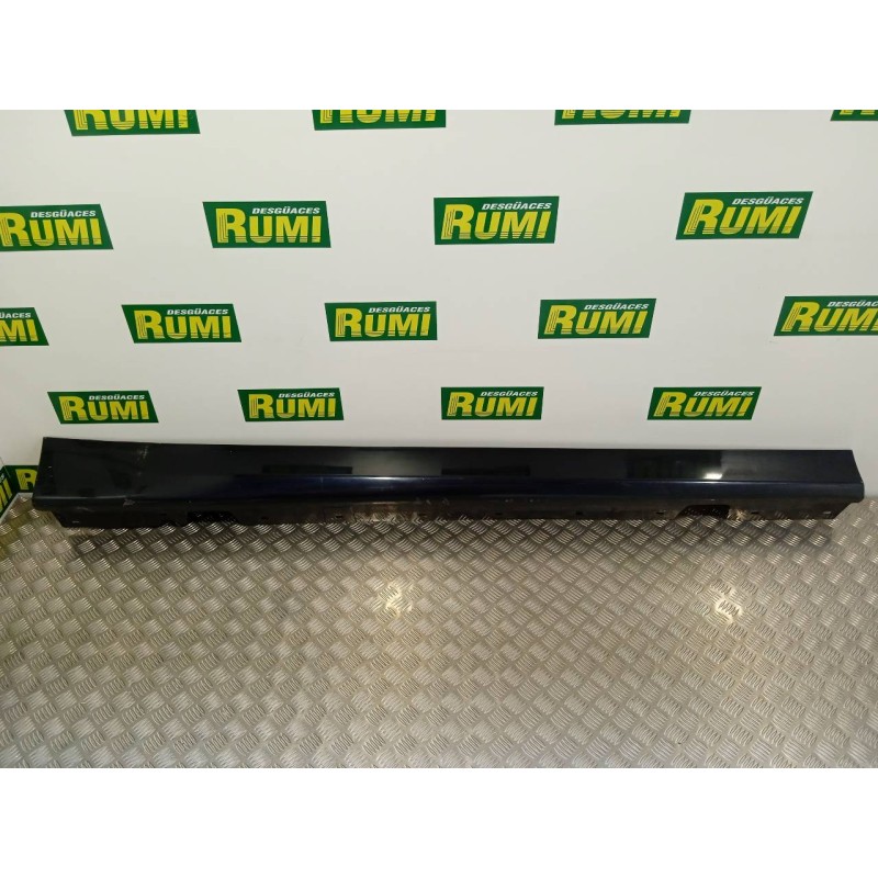 Recambio de faldon lateral para bmw serie 3 berlina (e90) 320d referencia OEM IAM 7062298  