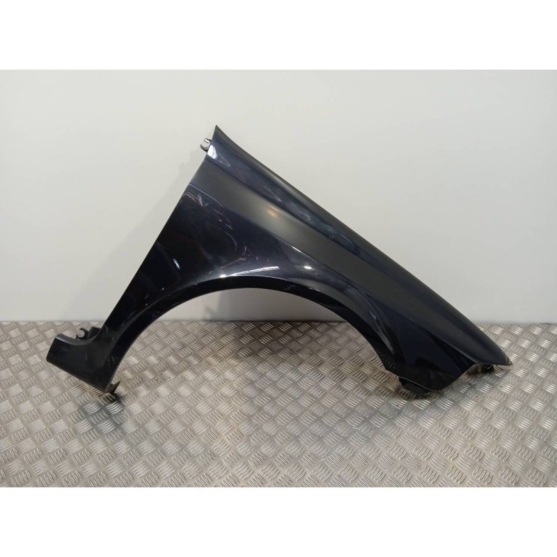 Recambio de aleta delantera derecha para renault laguna ii (bg0) privilege referencia OEM IAM   