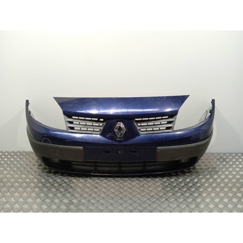 Recambio de paragolpes delantero para renault scenic ii referencia OEM IAM 8200139528  