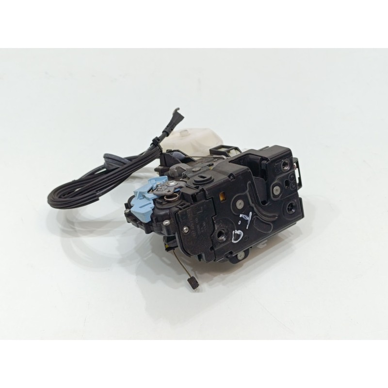 Recambio de cerradura puerta trasera derecha para volkswagen touran (1t3) advance referencia OEM IAM 7L0839015J  