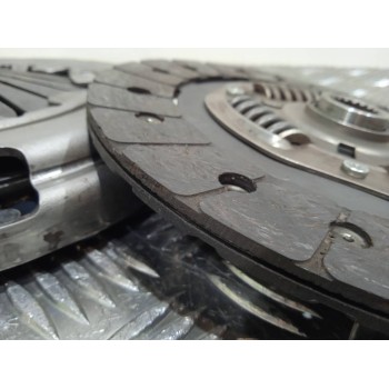 Recambio de kit embrague para citroën xsara berlina 1.6i 16v sx referencia OEM IAM   