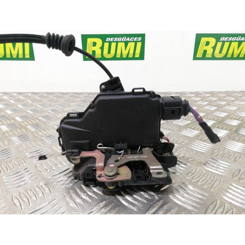 Recambio de cerradura puerta delantera derecha para volkswagen golf iv berlina (1j1) 25 aniversario referencia OEM IAM C3B183701