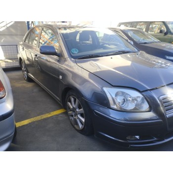 toyota avensis berlina (t25) del año 2006