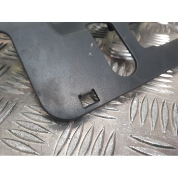 Recambio de rejilla delantera para volkswagen polo (9n1) conceptline referencia OEM IAM 6Q0853651C  